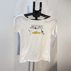 Chic White New York Graphic Tee